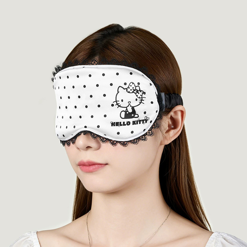 Schattig Hello Kitty oogmasker - Travel Accessories Japan recensie en prijs